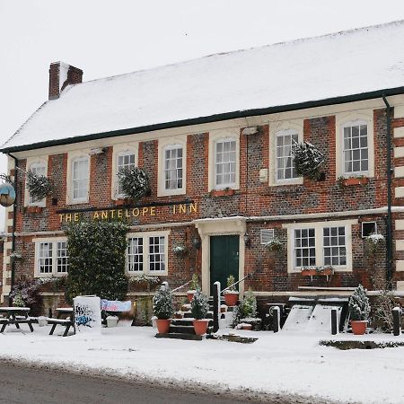 The Antelope At Upavon Hotel Exterior photo