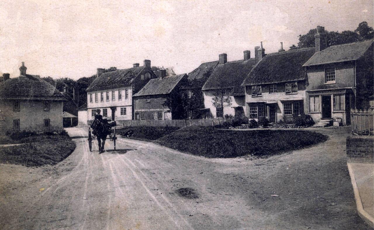 The Antelope At Upavon Hotel Exterior photo